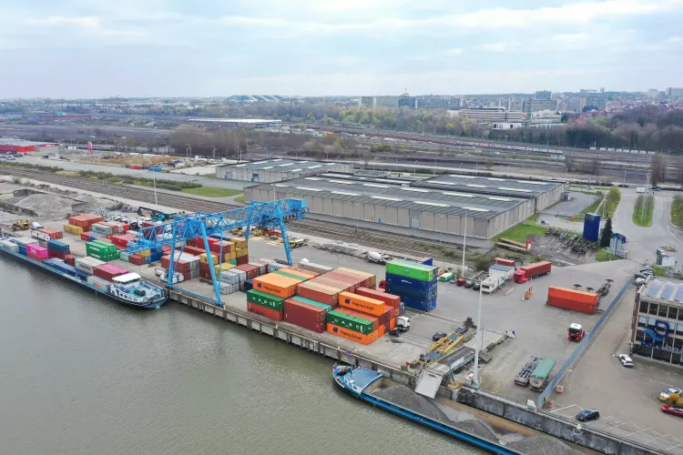 Montea investit dans la logistique urbaine multimodale au port de Bruxelles